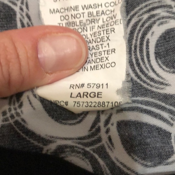 Wrapper black and white dotted blouse - Picture 7 of 7